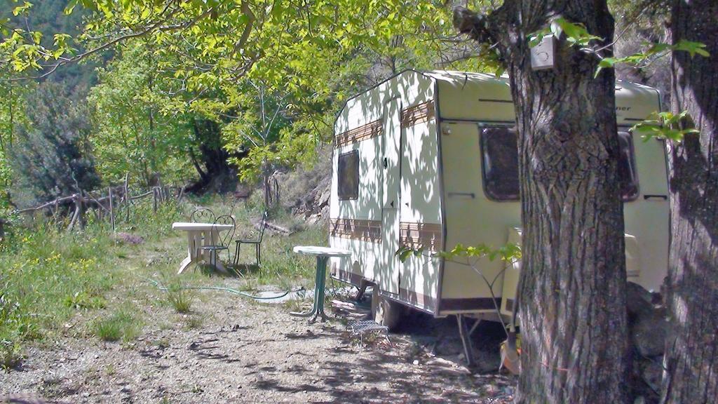 Camping le P'Tit Bonheur Escaro Extérieur photo